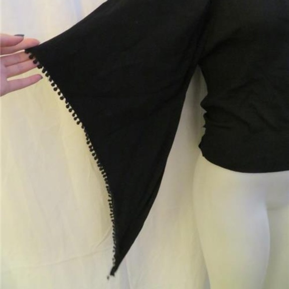 LOVE & LOVE BLACK BOHEMIAN TOP W/BACK TIE S - Picture 2 of 5